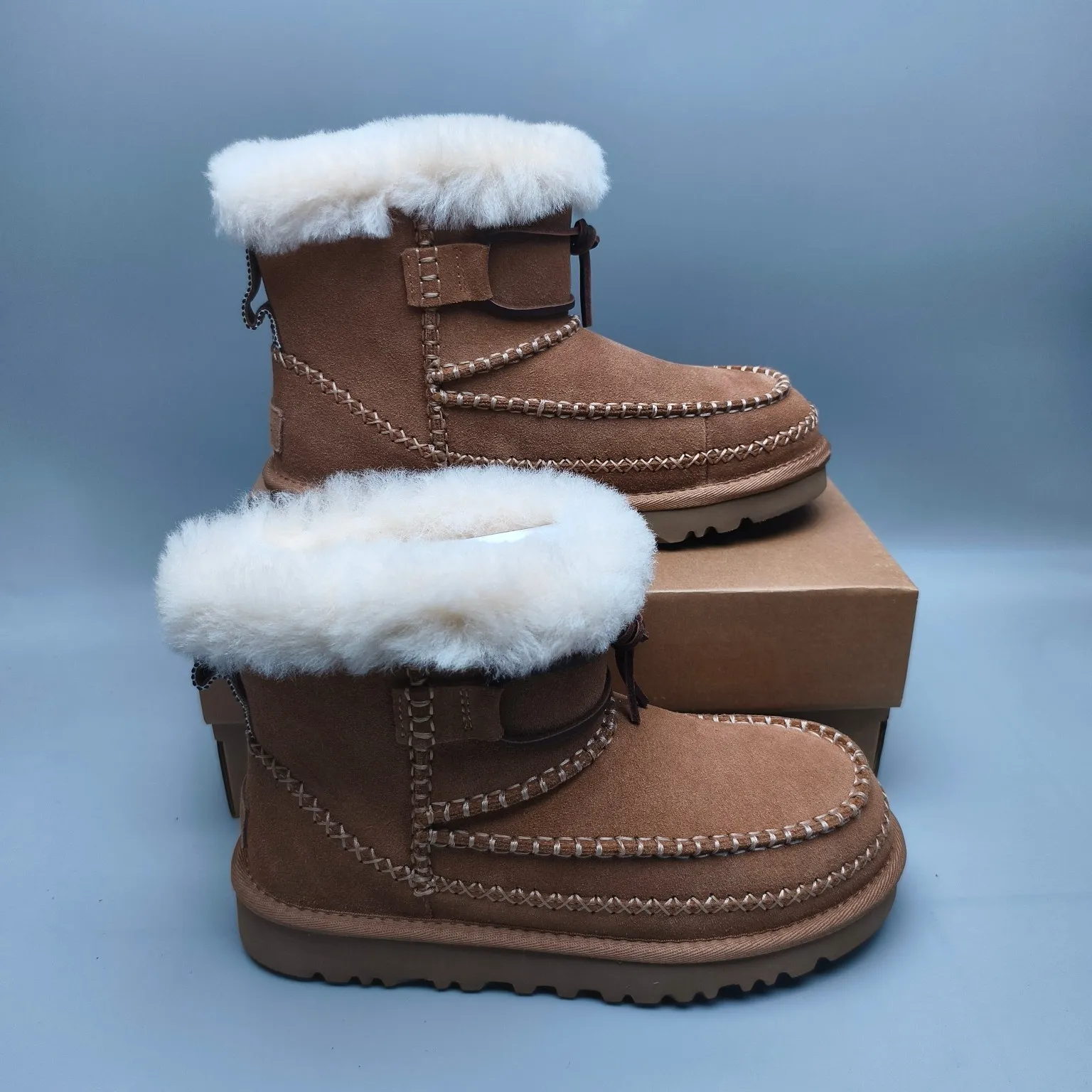 💰560 UGG sheepskin all-in-one snow boots 8251 mid-top braided casual shoes Color: maroon antelope brown Matching size: 35-40